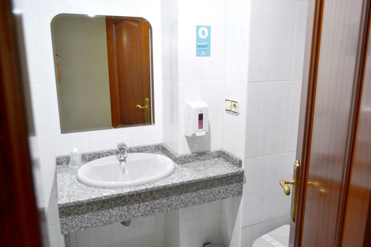 Alda Puerta Coruna Luaran gambar